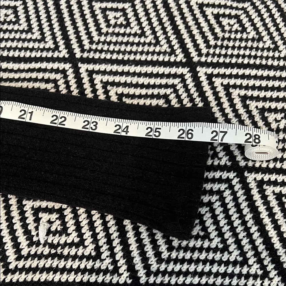 Lush Black Ribbed Scoop Neck Sweater - Picture 7 of 10